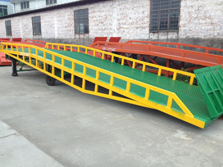 登車橋(qiáo)操作使(shi)用過程(cheng)常見問(wèn)題解決(jue)辦法